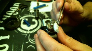 How To Rebuild The Dark Horse RDA Image15 tucking that wick 1