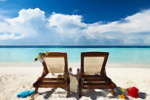 Battery-Safety-In-The-Heat-Of-Summer-beach