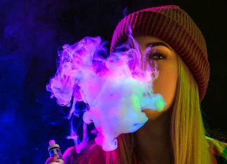 girl vaping