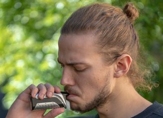 vaping cannabis